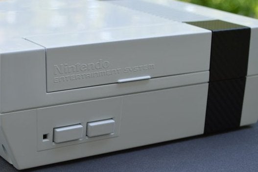 Constroem um PC com o formato da NES | Eurogamer.pt