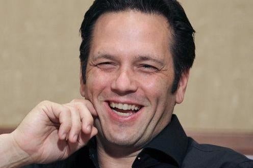 Microsoft: 'PlayStation 4 Pro geen concurrentie voor Xbox One X'