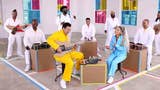 Nintendo Labo: Jimmy Fallon und seine Hausband performen einen Song mit Ariana Grande