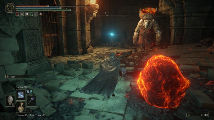 Facing a golem smith with a bowl on its back and a magma ooze in Taylew's Ruined Forge in Elden Ring: Shadow of the Erdtree.