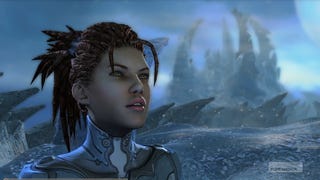 StarCraft 2: Heart of the Swarm z treningiem dla początkujących graczy