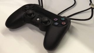 Il pad di PlayStation 4 in una nuova immagine