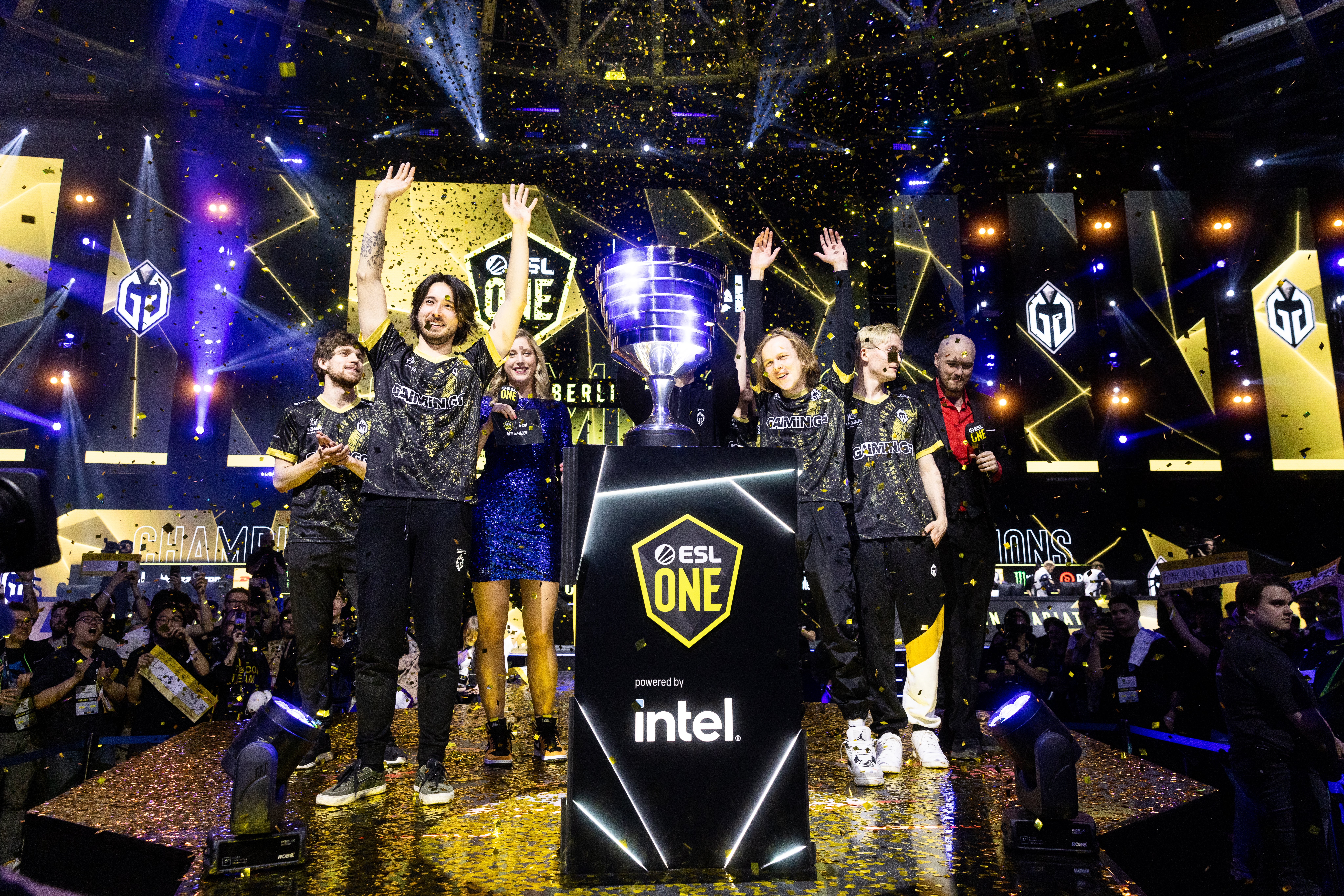 Gaimin Gladiators celebrate their win at the ESL One Berlin Major.