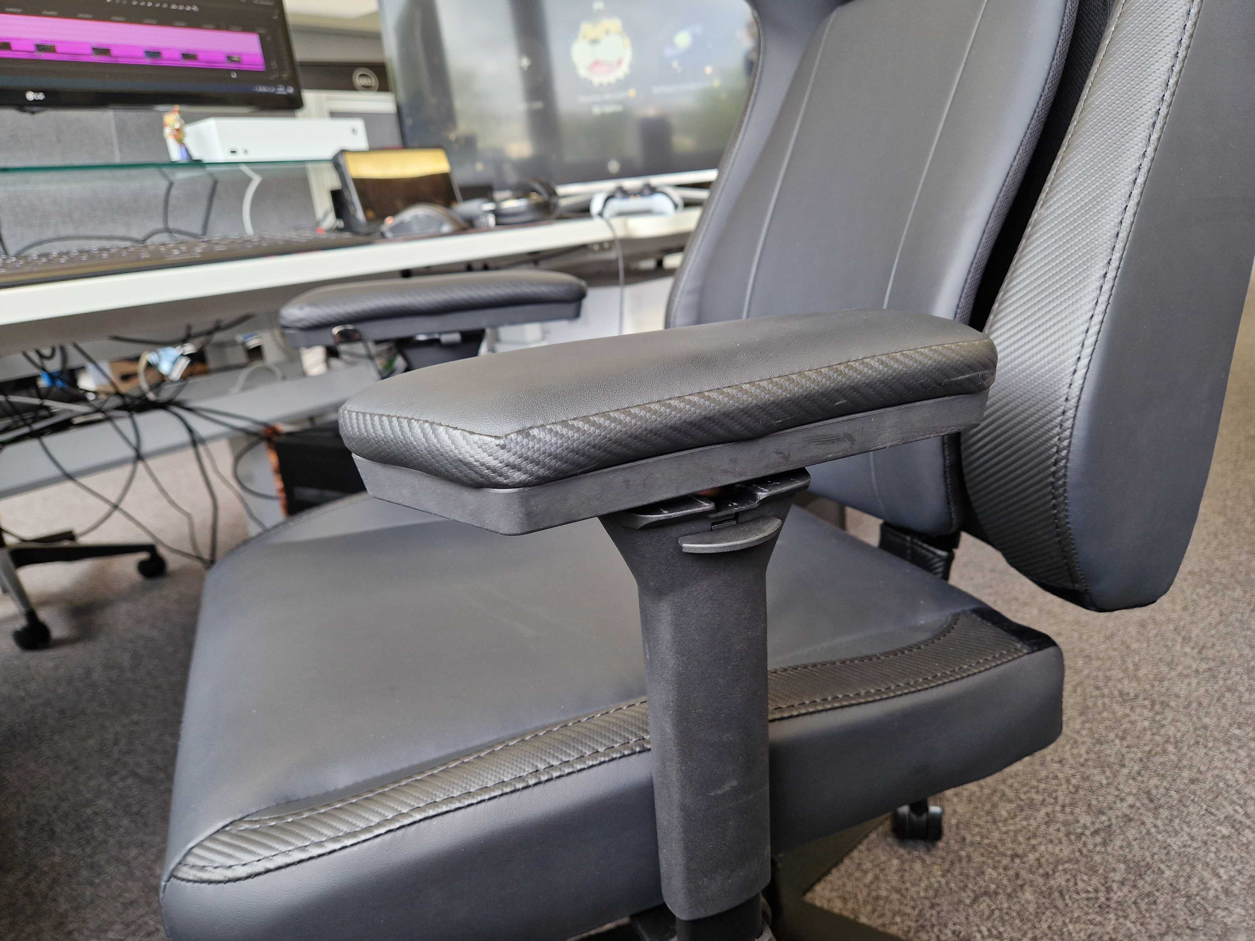 thunderx3 core gaming chair, showing its arm rests