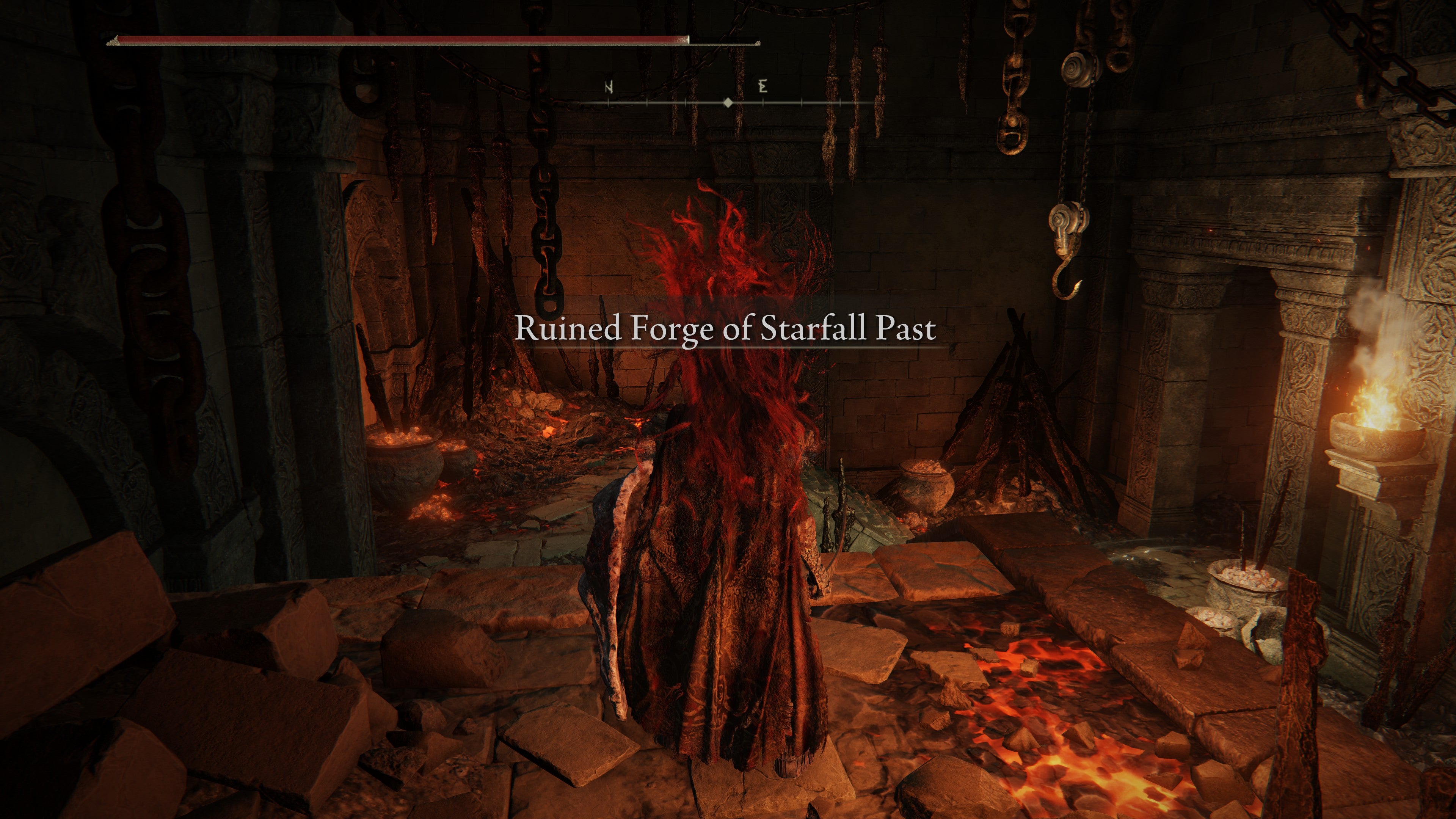 A warrior enters the Ruined Forge of Starfall Past in Shadow of the Erdtree.