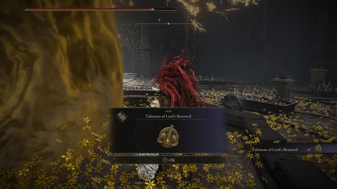A warrior collects the Talisman of the Lord's Bestowal in Shadow of the Erdtree