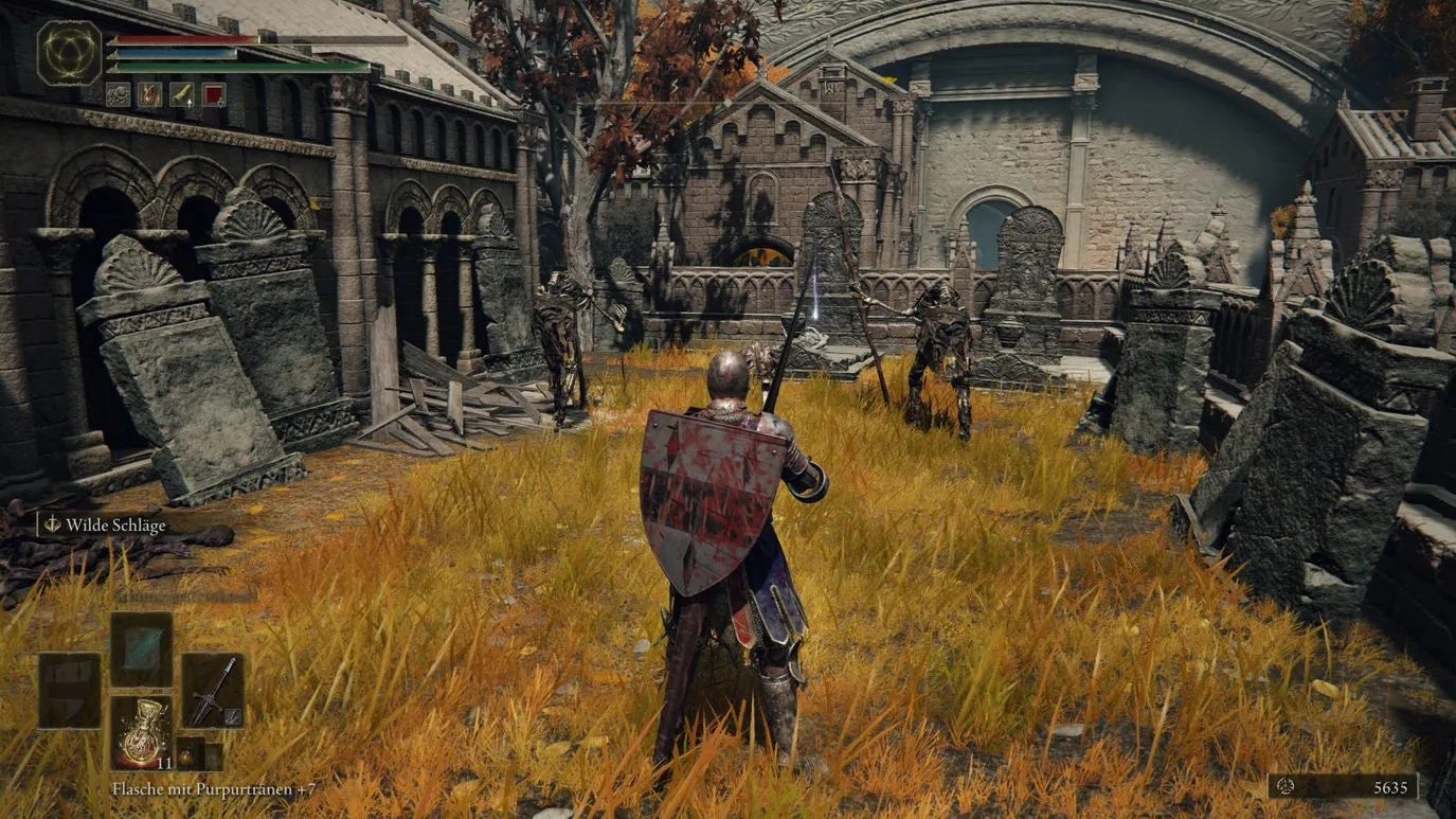 In this area we will find a valuable Stonesword Key.