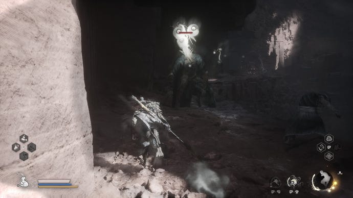 The Destined One runs through Black Myth: Wukong’s Pagoda Realm as the curse effect goes off, revealing the Lantern Wardens.