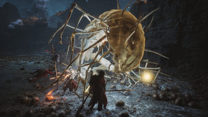 Battling the huge Centipede Guai in Black Myth: Wukong.