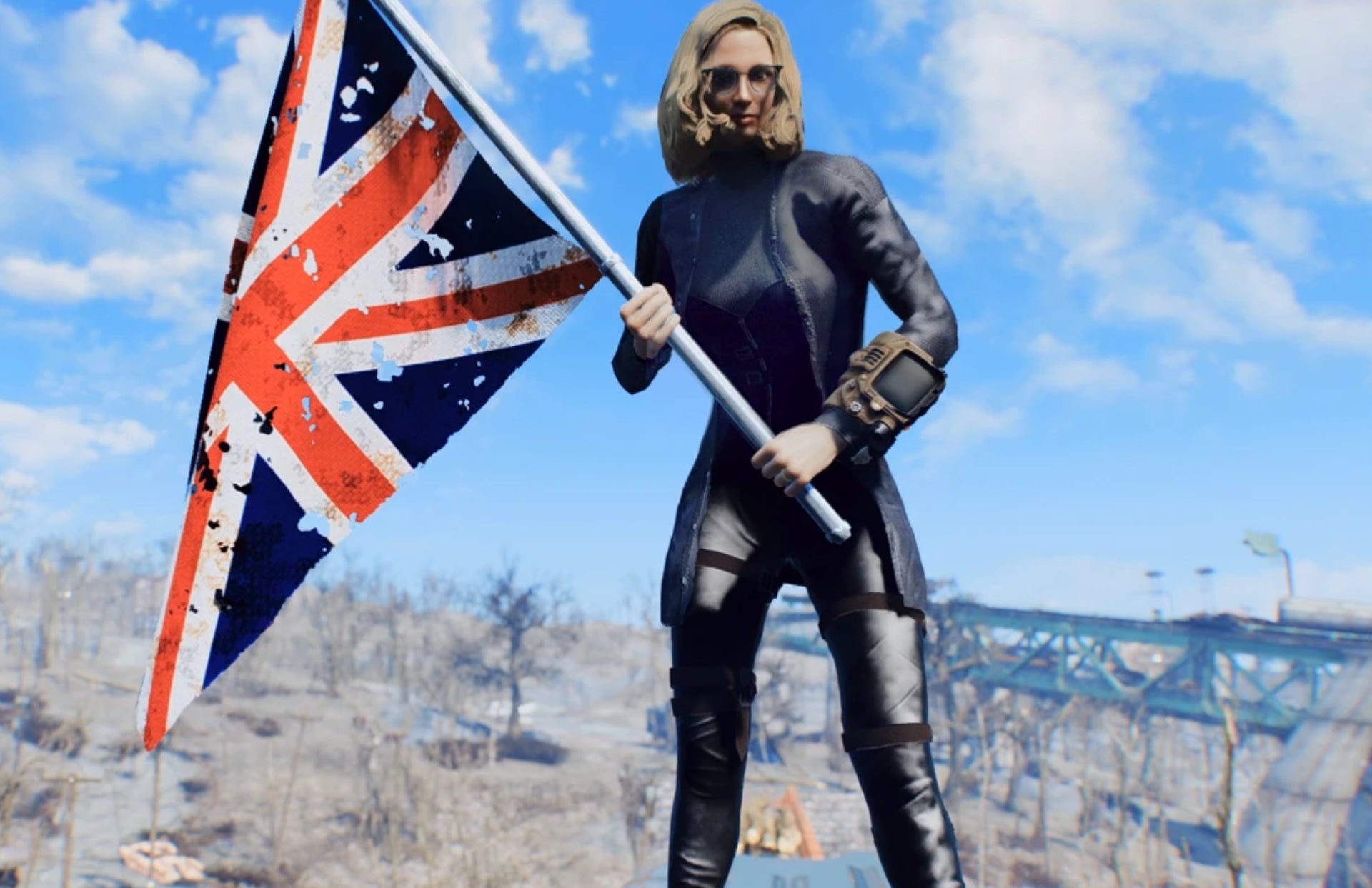 A Fallout 4 character wearing an outfit from Fallout: London. - 3