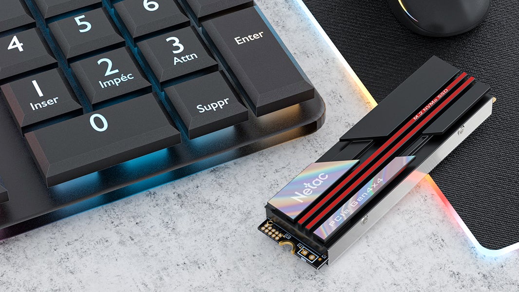 A Netac NVMe SSD with heatsink.