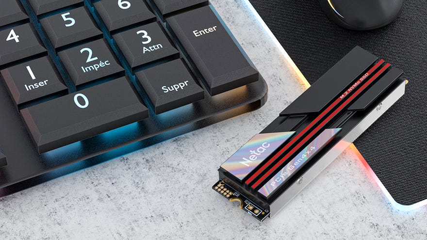 A Netac NVMe SSD with heatsink.