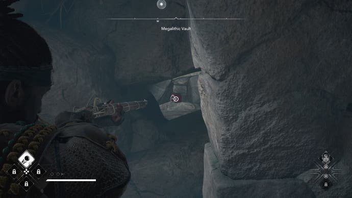 Yasuke targeting his Teppo on a red pot inside the megalithic vault Kofun in the shadows of Creed of Assassin.