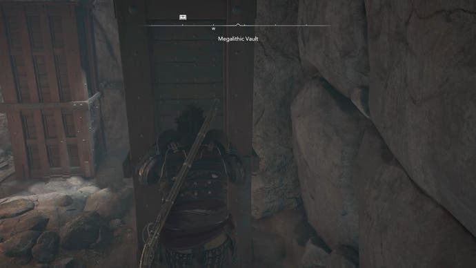 Yasuke pushing a block inside the Kofun megalithic jump in the Shadows of Creed of Assassin.