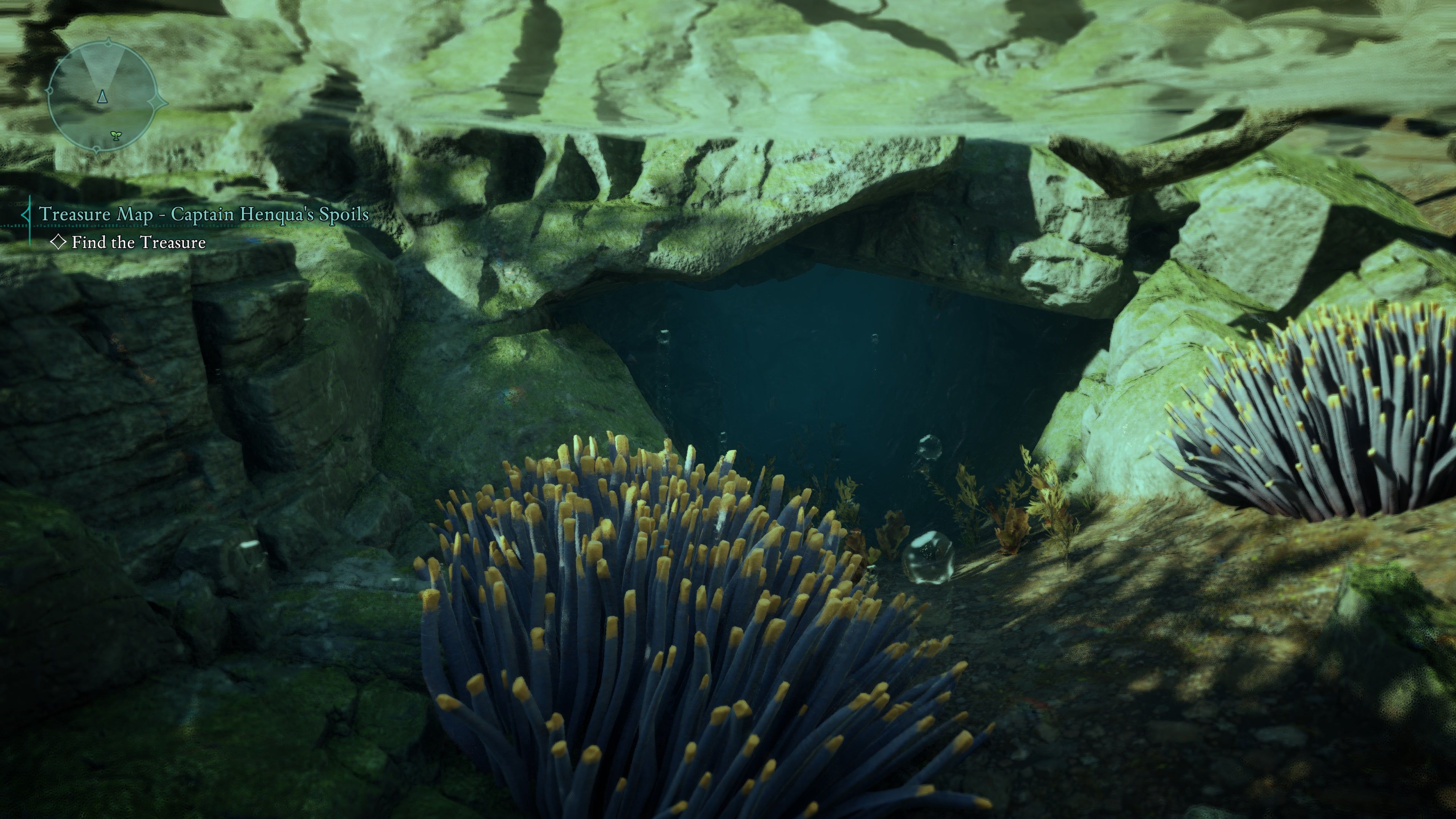 Underwater view of the cove leading to Captain Henqua&rsquo;s Spoils treasure in Avowed.