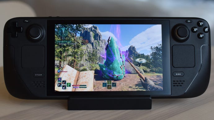 Beholding a giant crystal in Avowed, running on a Steam Deck.