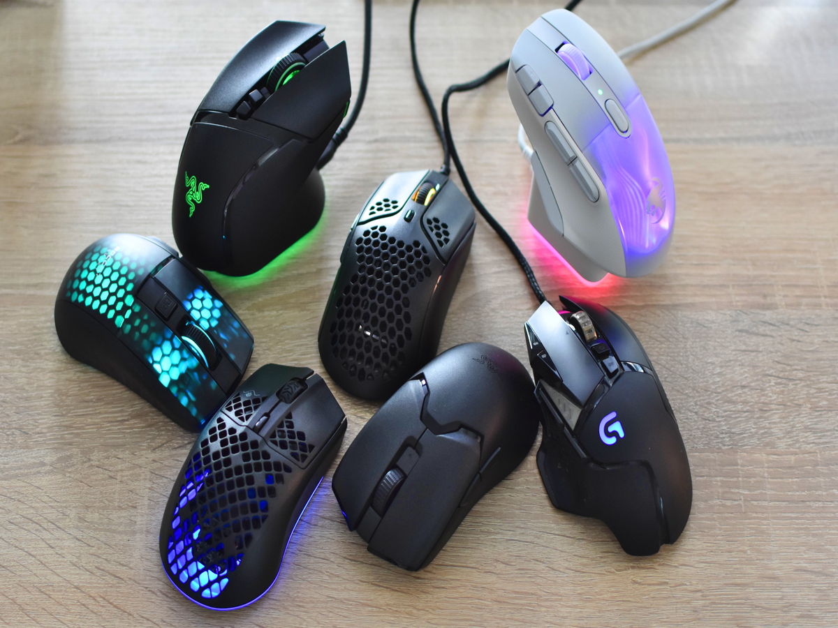 Wired vs wireless gaming mouse. Which one is better for you?