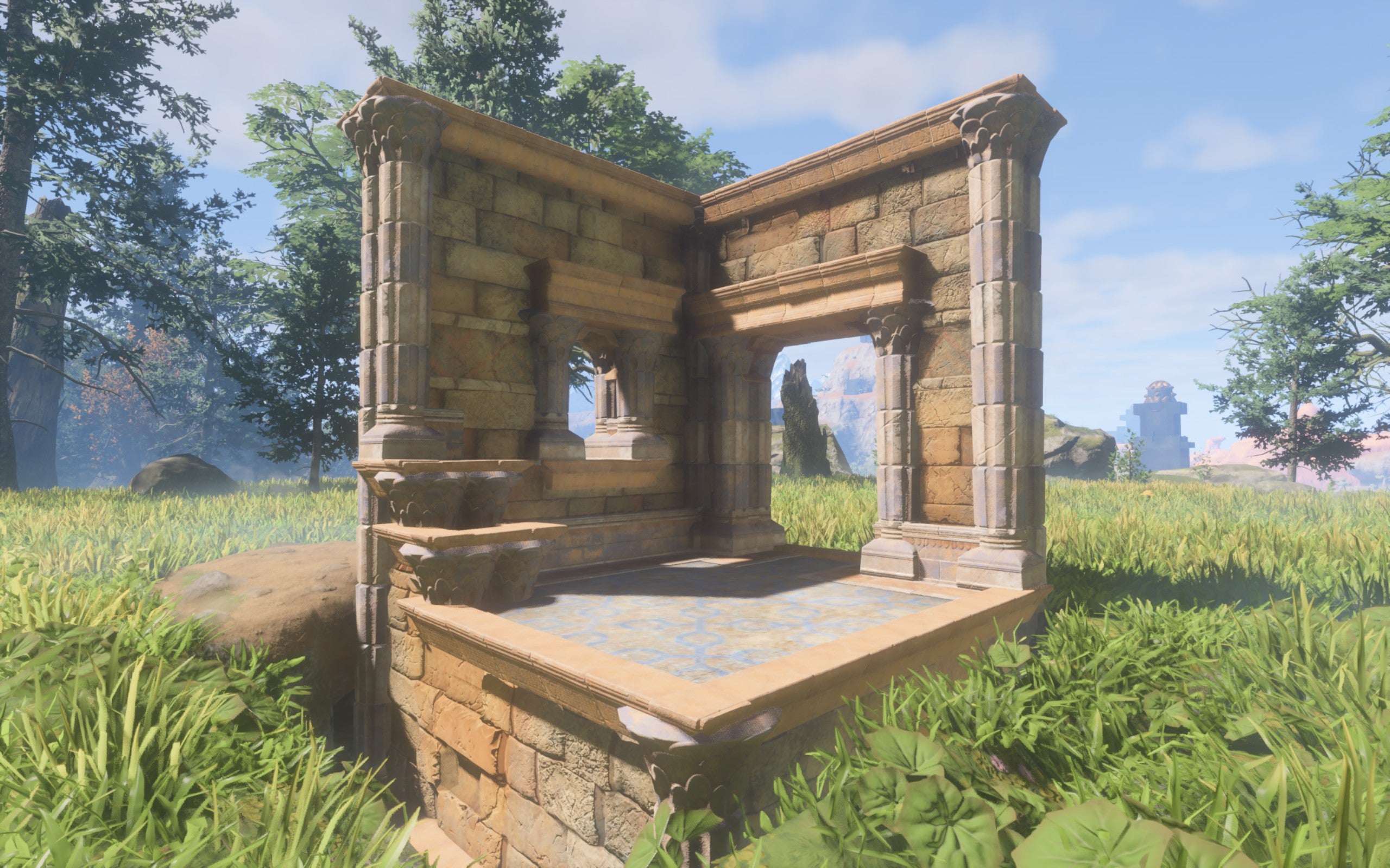 A demonstration of the Desert Temple Block, which has yellow stone and fancy feathered columns.