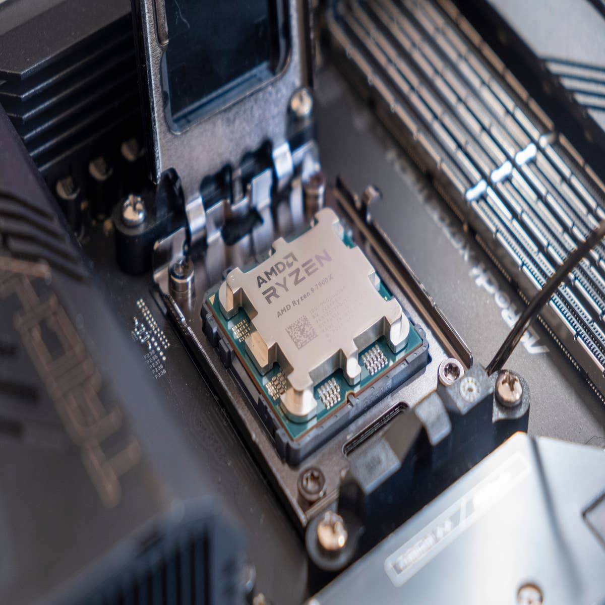 Intel Core i7-11700K Review: The Chip of Last Resort