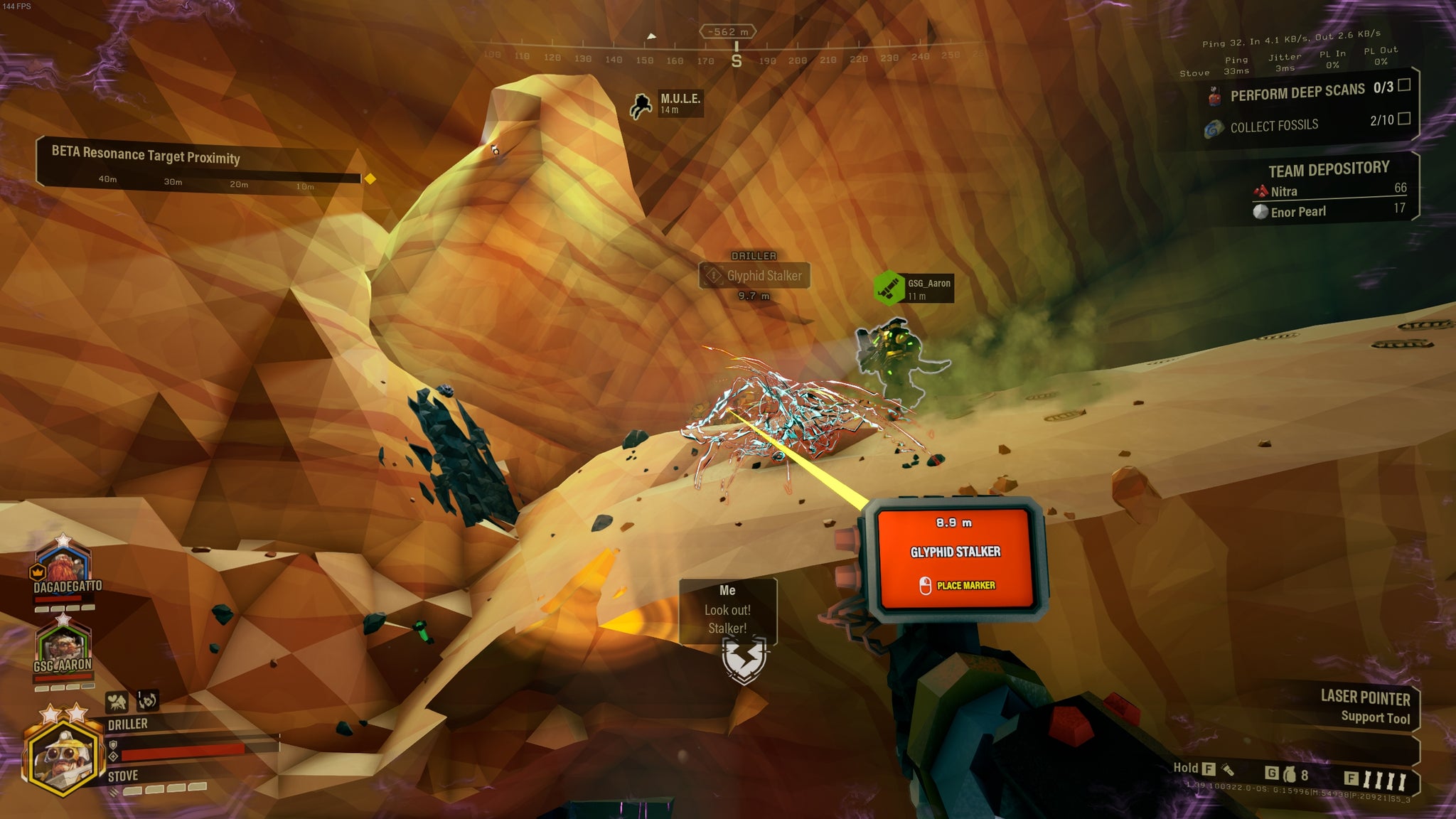 A Glyphid Stalker breaks its cloak to attack a dwarf in Deep Rock Galactic Season 5. - 4