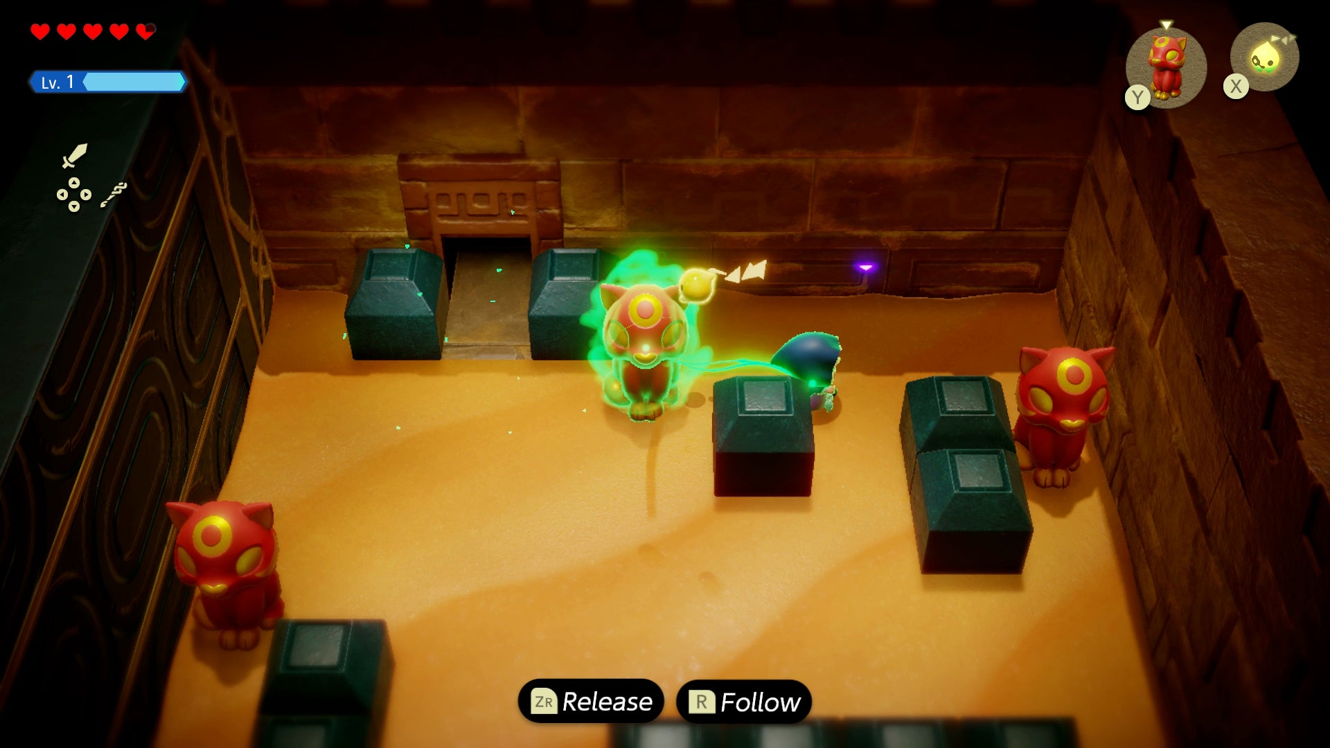 Princess Zelda using magic to pull a cat statue in the Gerudo Sanctum in Zelda: Echoes of Wisdom. - 26