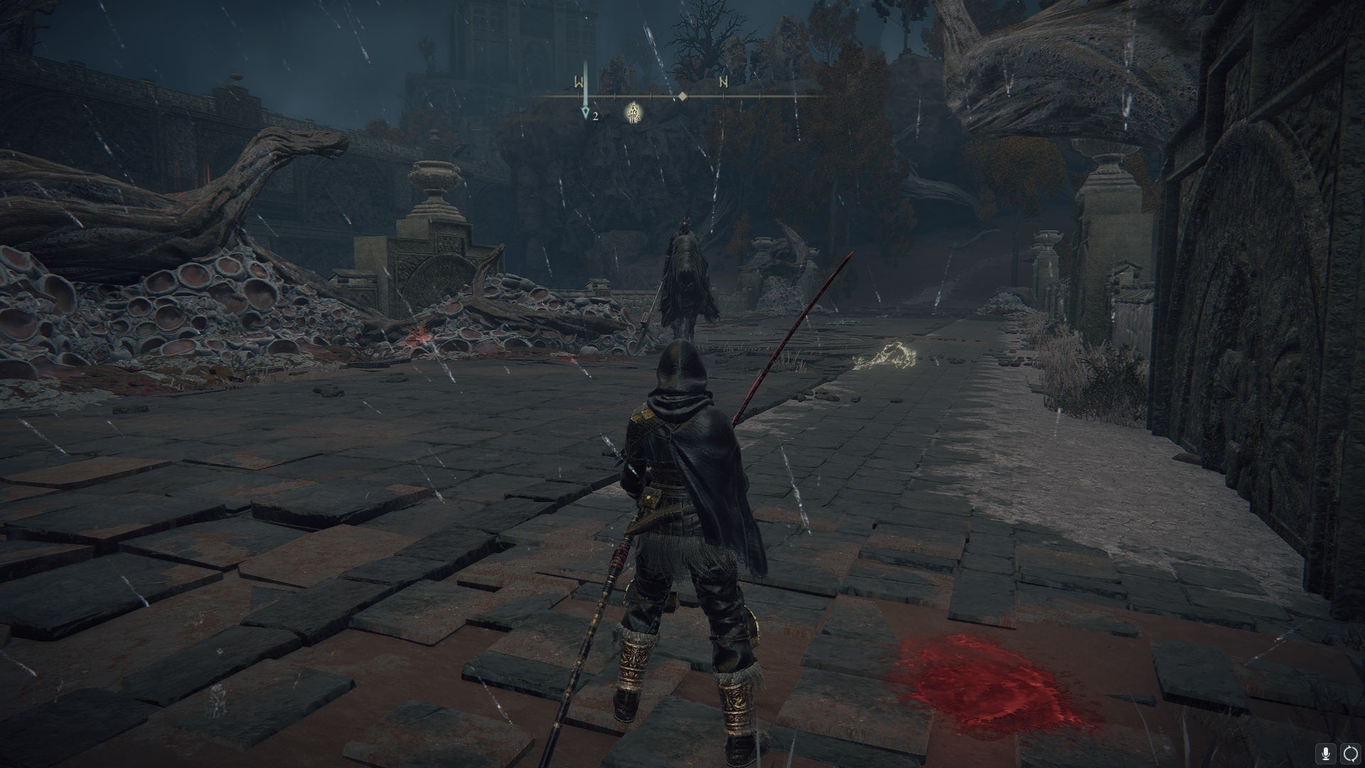 The player stands facing a Night&rsquo;s Cavalry enemy near Lenna&rsquo;s Rise in Elden Ring