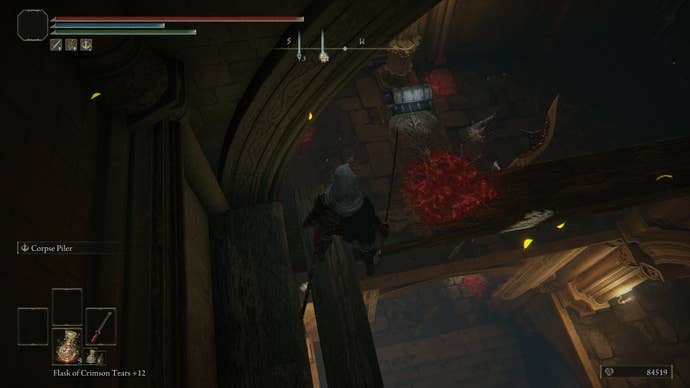 The player faces a chest containing the Dragoncrest Greatshield