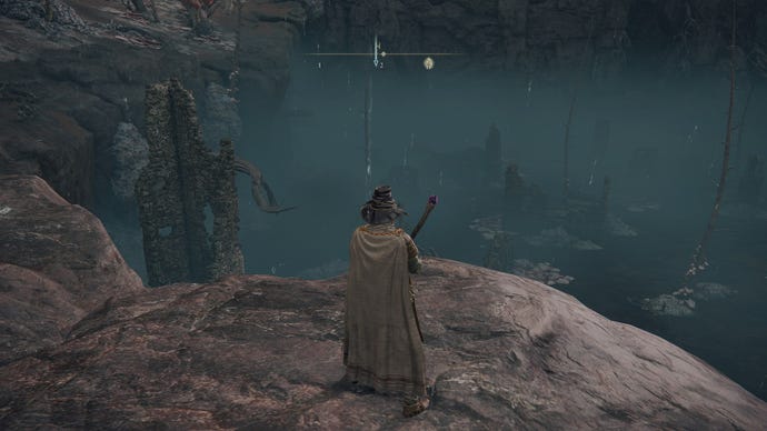 The player stands near Street of Sages Ruins holding the Meteorite Staff in Elden Ring