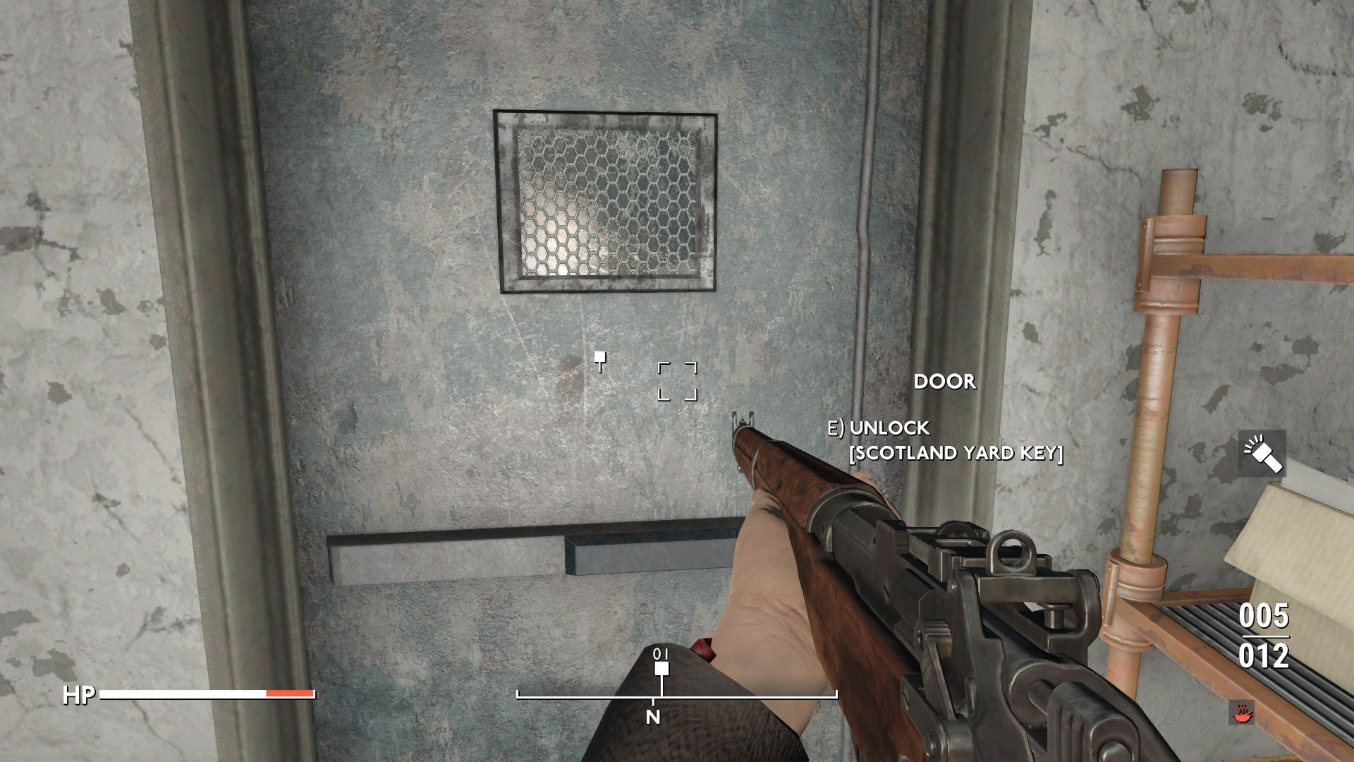 The player faces the door to Scotland Yard in Fallout 4 mod, Fallout London - 9