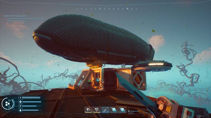 An airship in Forever Skies