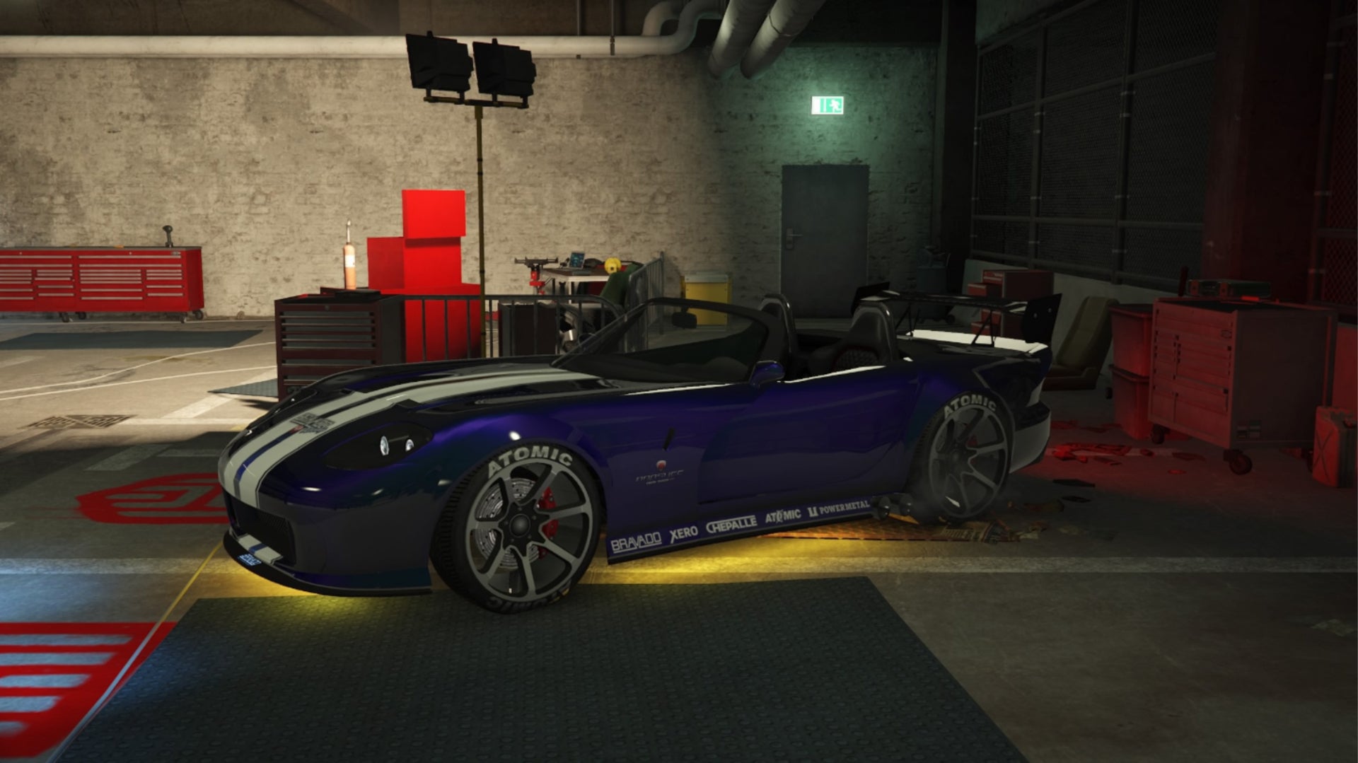 GTA Online Hao's test ride, a blue Bravado Banshee with two white stripes down the bonnet - 5