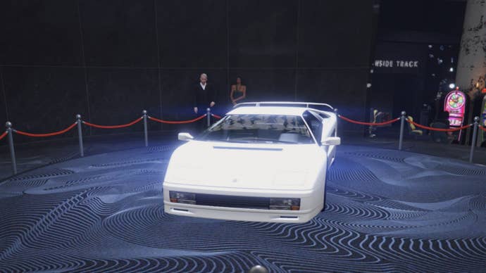 GTA Online Diamond Casino Podium Car, White Pegassi Infernus Classic