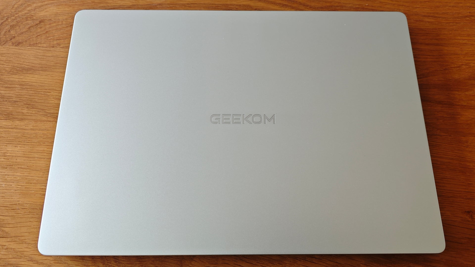 GeekBook-M16-im-Test-Viel-Ausdauer-f-r-900-Euro-aber-kein-Laptop-f-r-High-End-Gamer