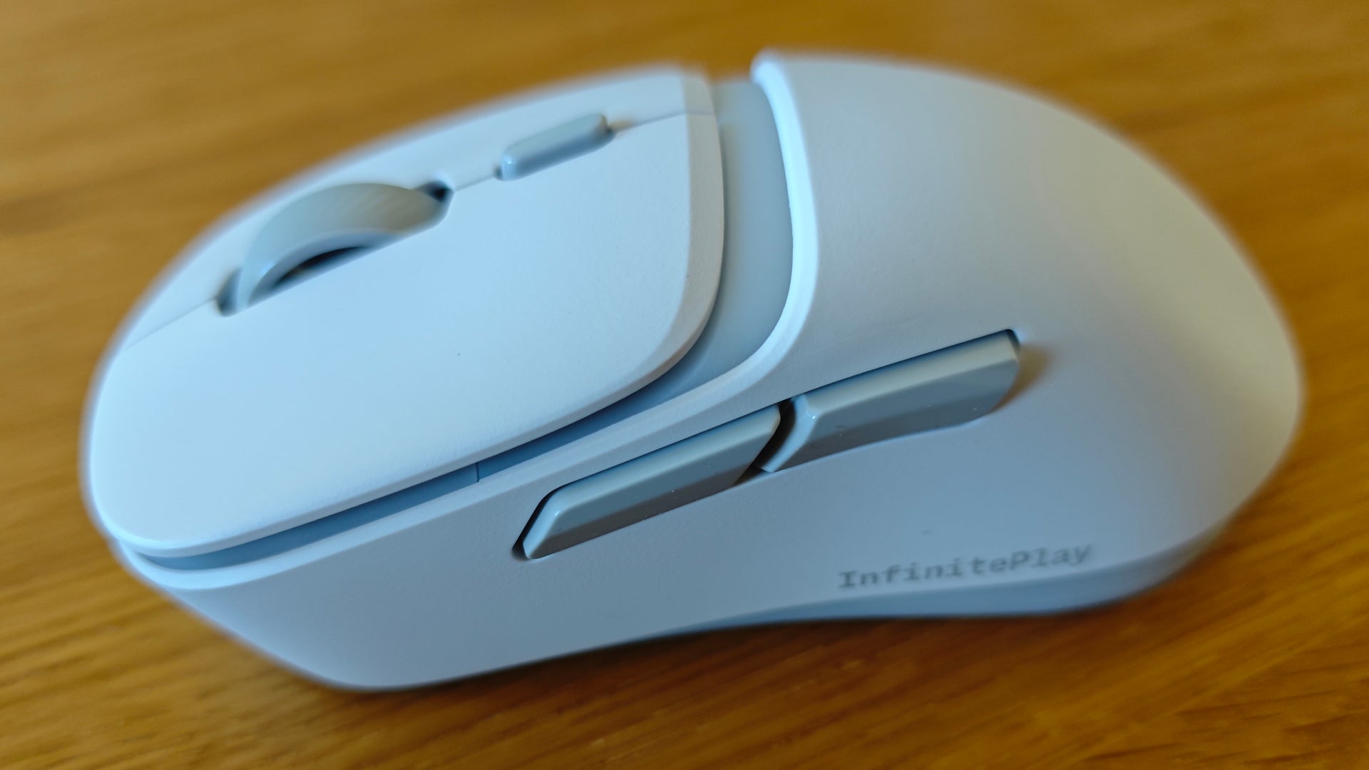 Glorious Model D3 Wireless im Test: Starke Gaming-Maus mit Wechsel-Akku
