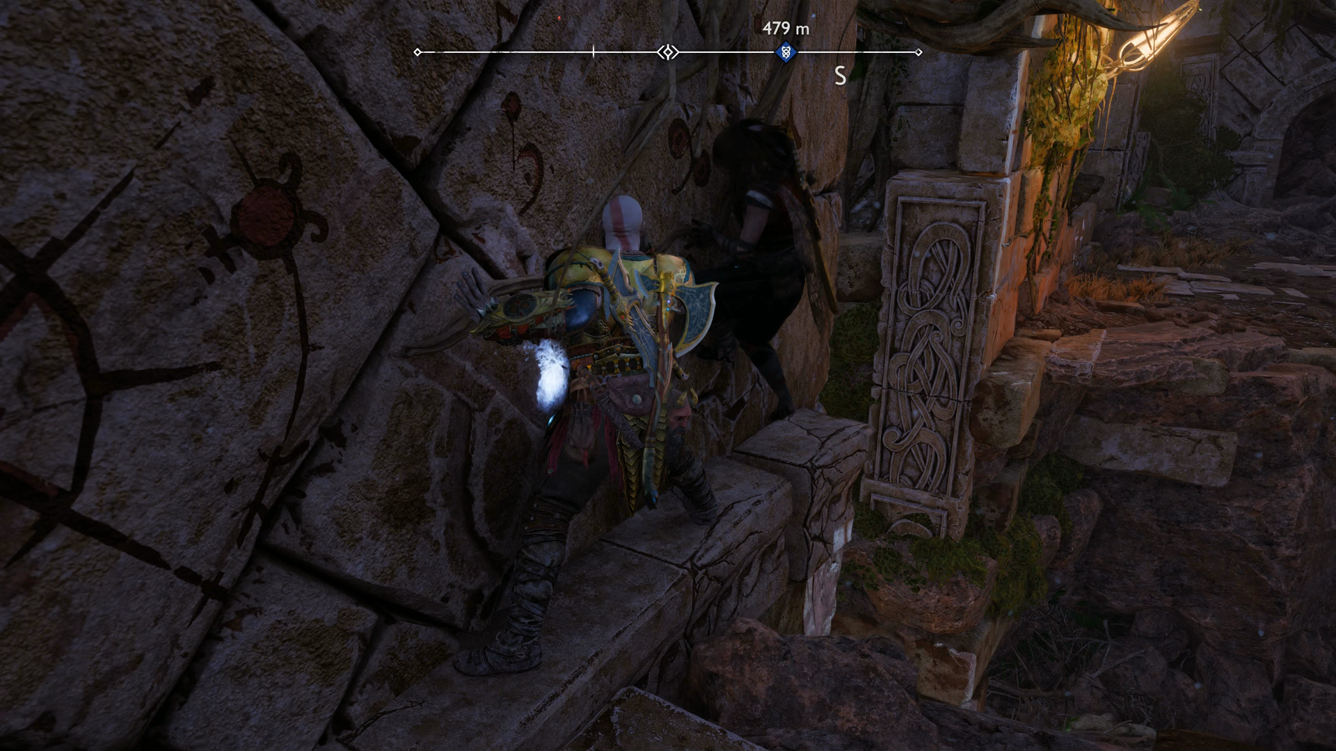 Kratos shimmying across a narrow gap in God of War Ragnarok