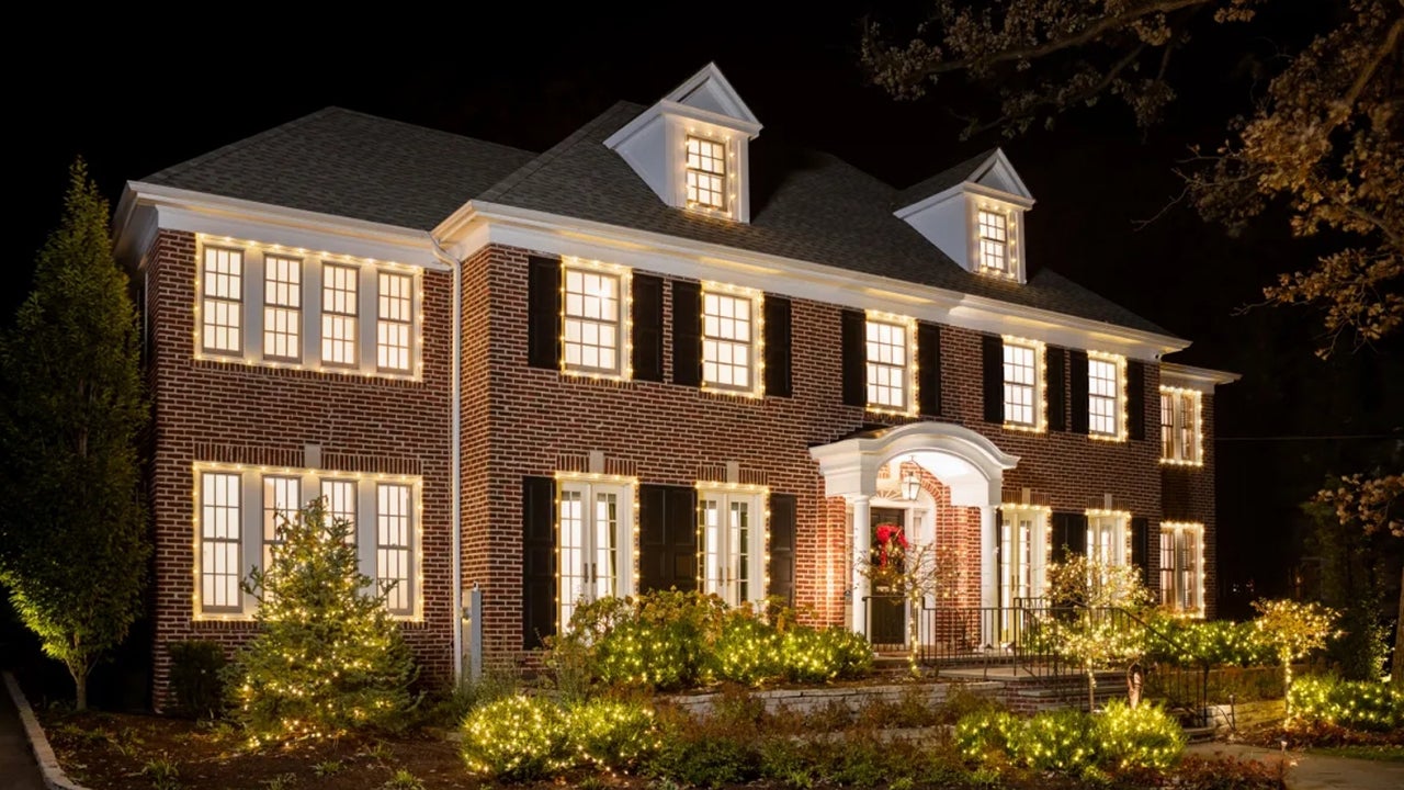 Home Alone house - 1