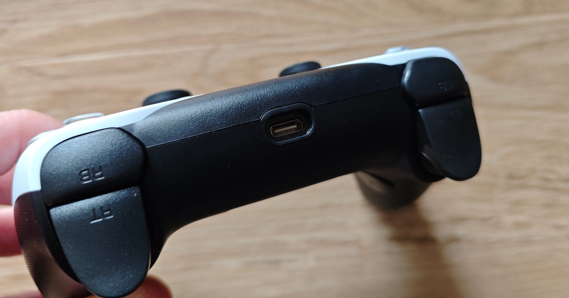 Hyperkin The Competitor Controller im Test - sieht aus wie ein ...