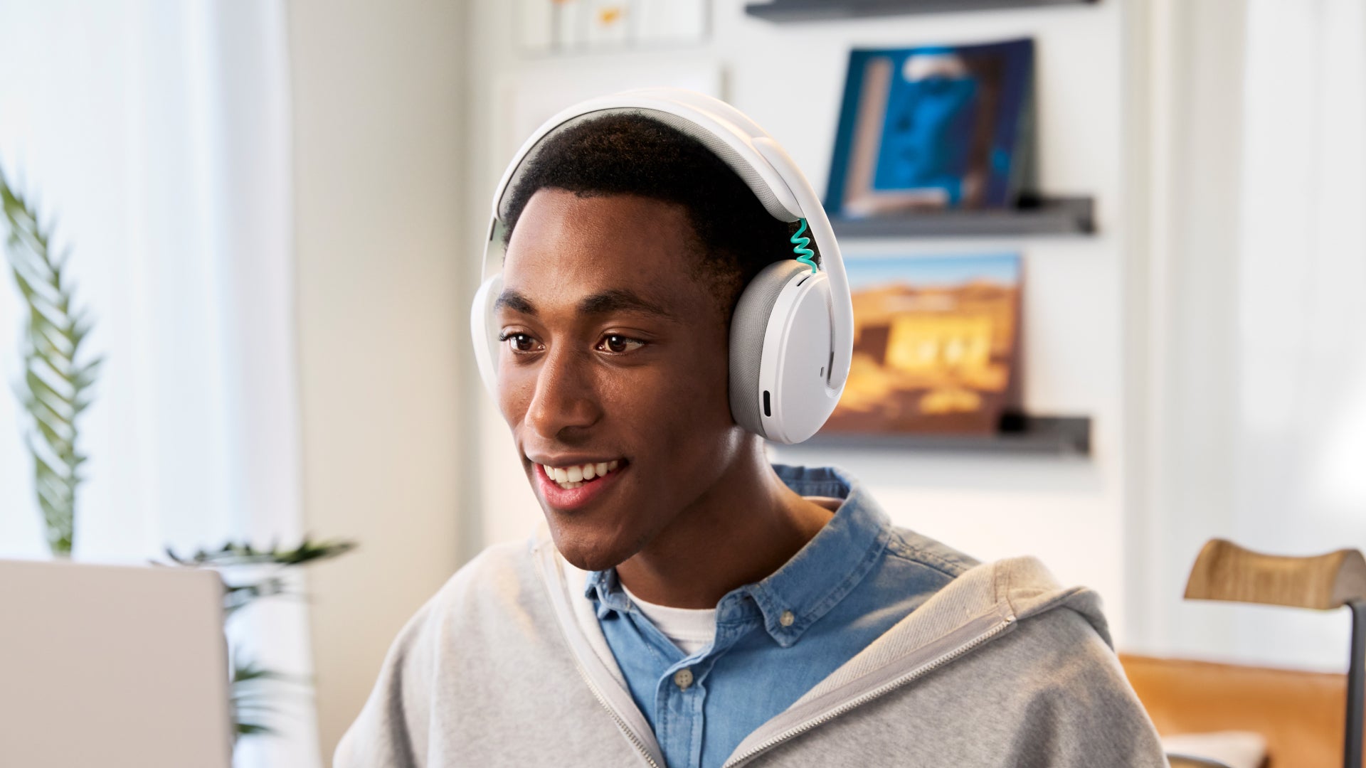 Logitech G325 LIGHTSPEED: 24h de bateria para PS5, Switch e PC