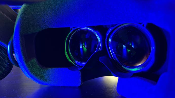 pimax crystal showing the lenses