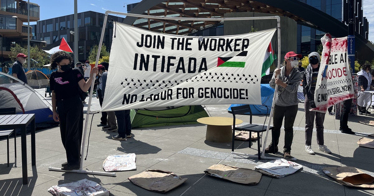 On the eve of Gamescom, Microsoft workers occupy the Xbox companys campus in protest at dealings with the Israeli military On the eve of Gamescom, Microsoft workers occupy the Xbox companys campus in protest at dealings with the Israeli military