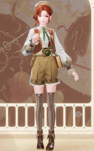 Nikki in the Moment Capturer outfit in Infinity Nikki.