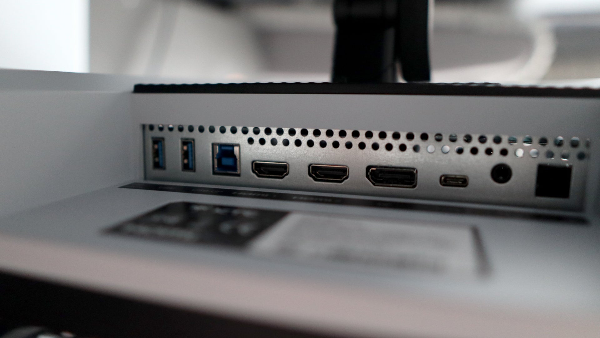 KTC M27P6 monitor review: 4K 160Hz Mini LED for the masses, not 