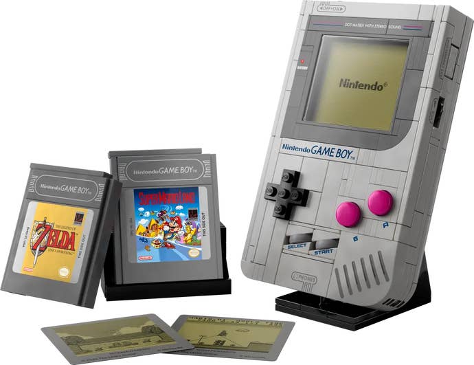 Lego Game Boy model image showing the set including the two buildable games and the different screens
