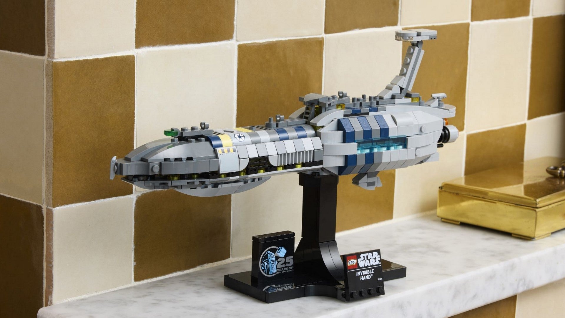 Lego Millennium Falcon und Tantive IV gibt’s kurz nach Release schon günstiger.