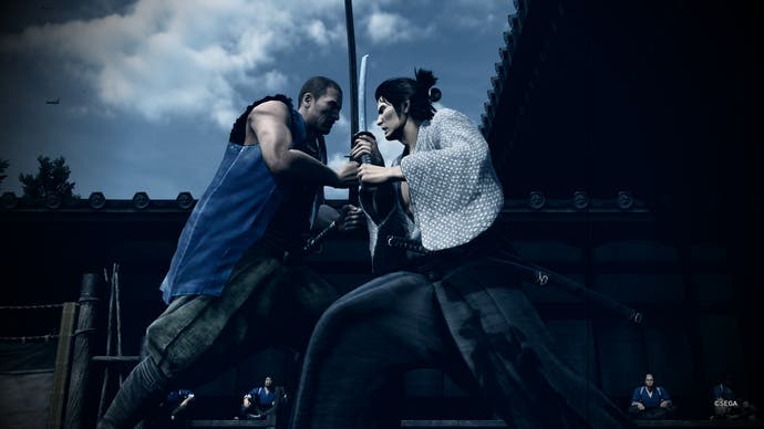 Like a Dragon Ishin review - Ryoma and an enemy face off gritting their teeth at each other while clashing katanas
