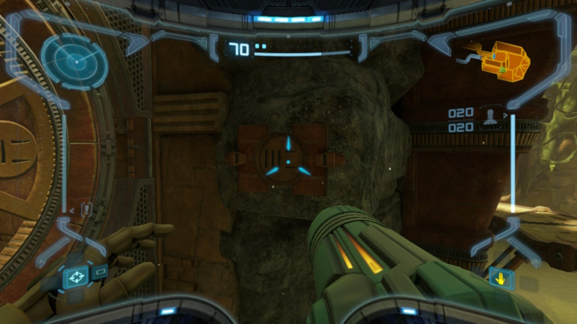Samus looks at a rune that needs scanning in Metroid Prime Remastered - 6