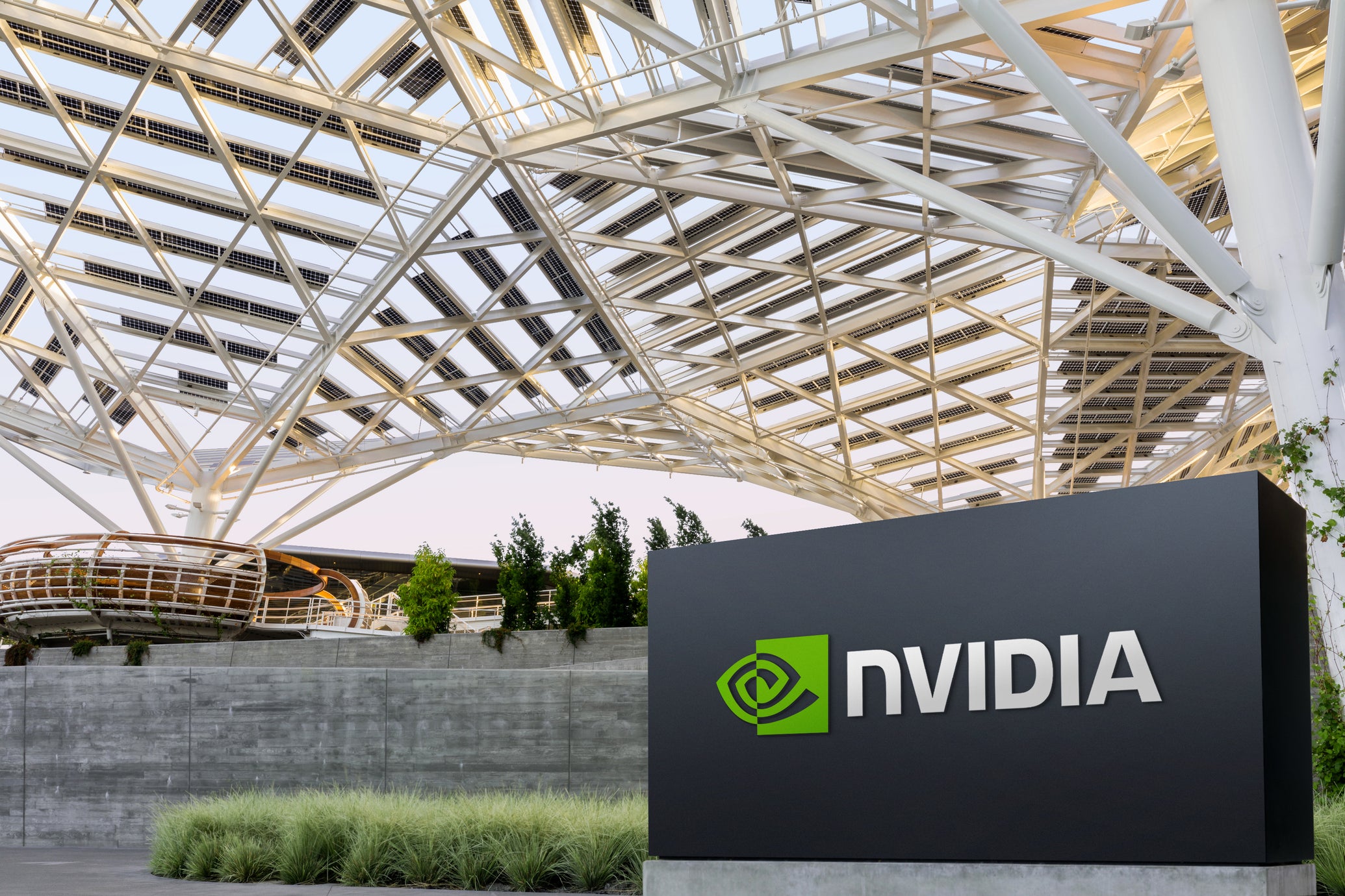 Pt Nvidia Divisão gaming da NVIDIA cresceu 41% num ano dominado pela Inteligência ...