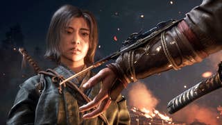Naoe looks at a hidden blade in Assassin's Creed Shadows