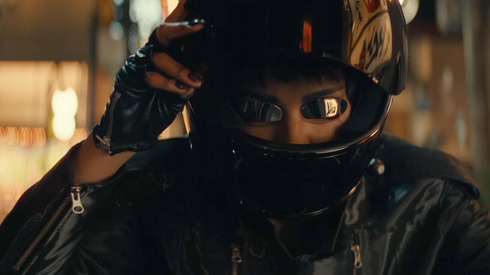 Neuromancer-Apple-TV-enth-llt-Release-Termin-und-ersten-Cyberpunk-Trailer-auf-der-Comic-Con
