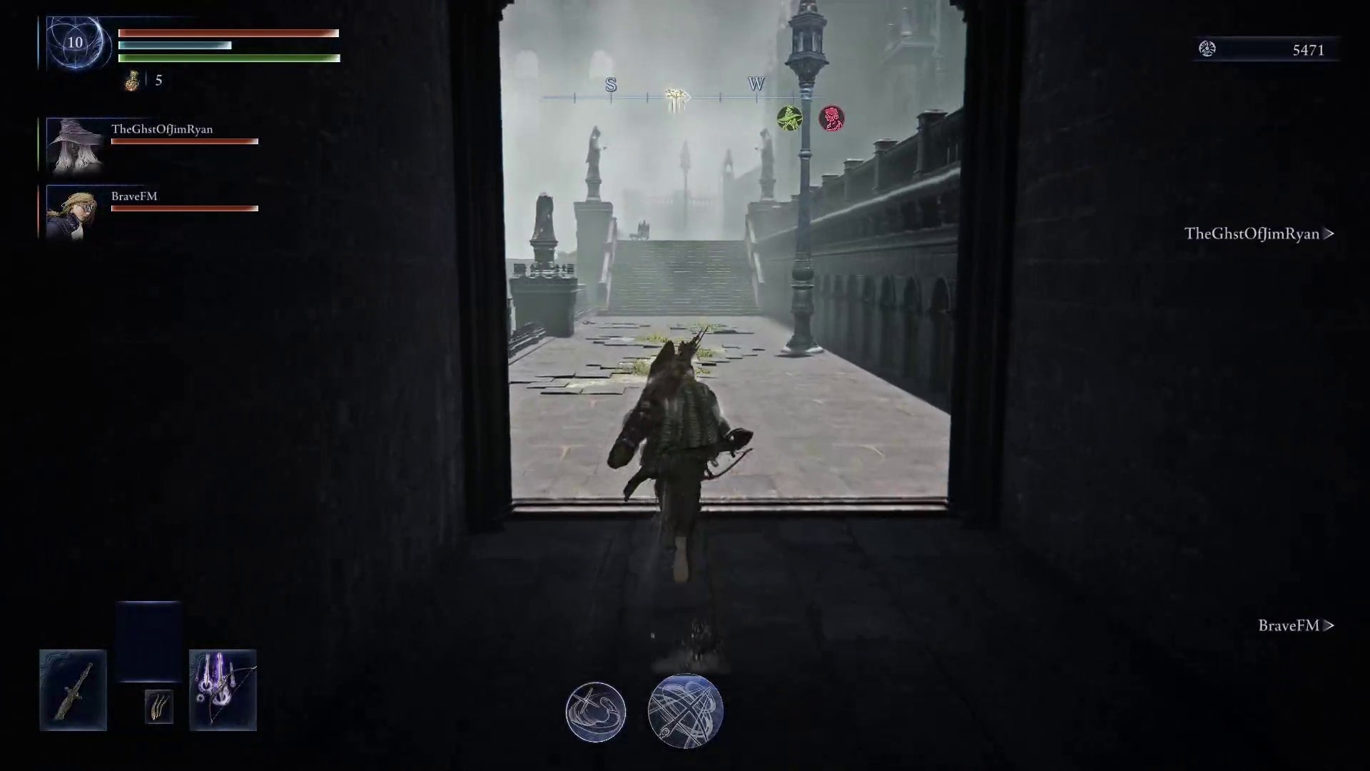 Ironeye can be seen running through Noklateo, Shrouded City in Elden Ring: Nightreign - 4